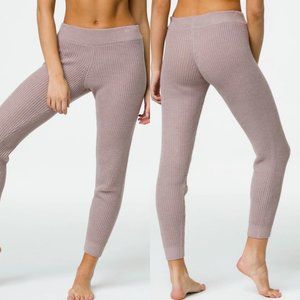 Onzie hot yoga ballet pants mauve knit jogger M/L